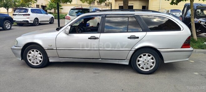 Mercedes C 220 2000, 583,000 km - 2.1 l - Bakı