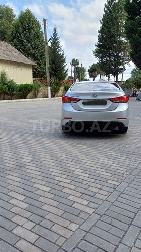 Hyundai Avante 2015, 162,000 km - 1.6 л - Masallı