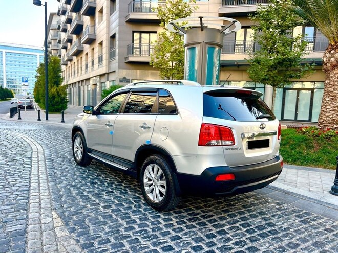 Kia Sorento 2010, 181,400 km - 2.0 l - Bakı