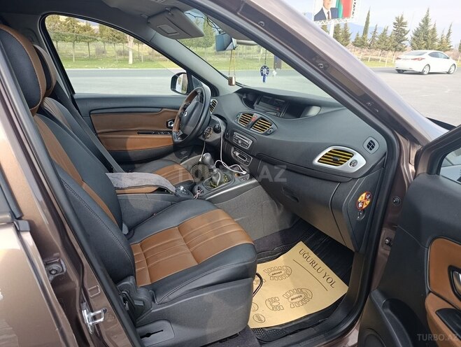 Renault Scenic 2010, 375,000 km - 1.5 l - Şəki