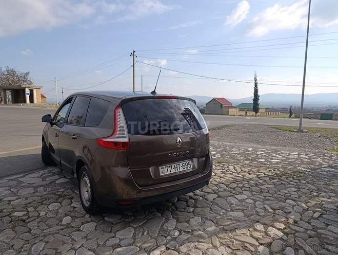 Renault Scenic 2010, 375,000 km - 1.5 l - Şəki