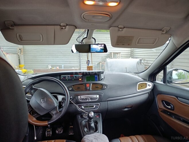 Renault Scenic 2010, 375,000 km - 1.5 l - Şəki