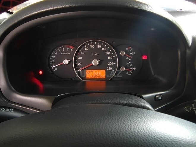 Kia Carens 2011, 239,495 km - 2.0 l - Şirvan