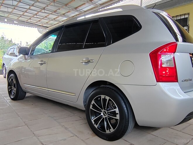 Kia Carens 2011, 239,495 km - 2.0 l - Şirvan