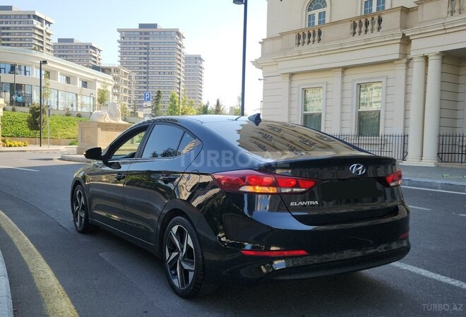 Hyundai Elantra 2018, 131,000 km - 2.0 л - Bakı