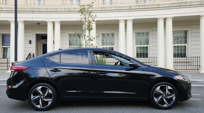 Hyundai Elantra 2018, 131,000 km - 2.0 л - Bakı