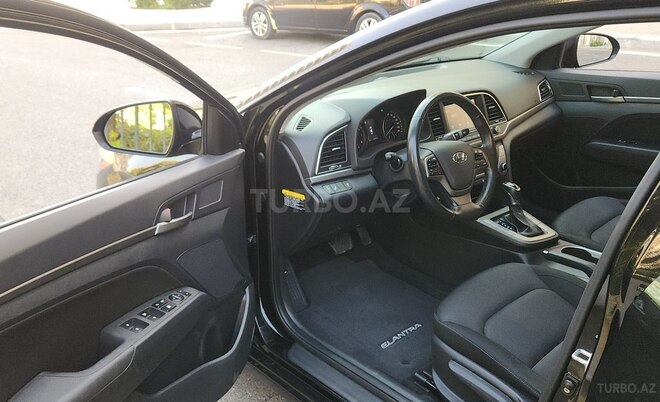 Hyundai Elantra 2018, 131,000 km - 2.0 л - Bakı