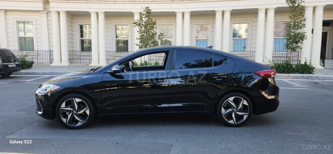Hyundai Elantra 2018, 131,000 km - 2.0 л - Bakı