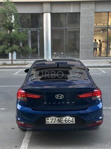 Hyundai Elantra 2019, 125,000 km - 2.0 l - Bakı
