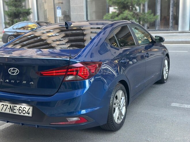 Hyundai Elantra 2019, 125,000 km - 2.0 l - Bakı