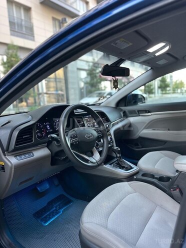Hyundai Elantra 2019, 125,000 km - 2.0 l - Bakı