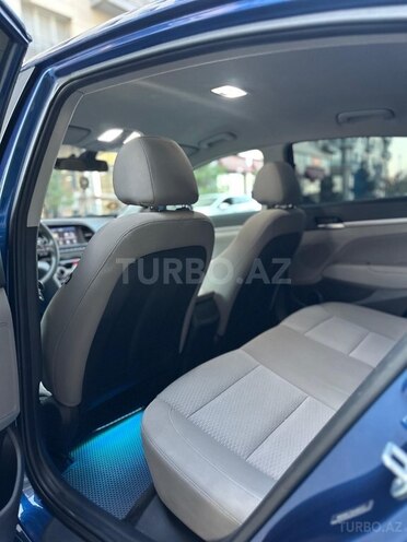Hyundai Elantra 2019, 125,000 km - 2.0 l - Bakı