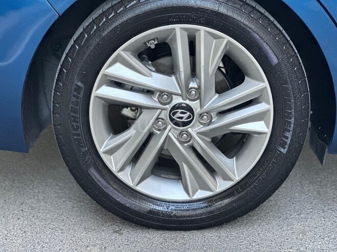 Hyundai Elantra 2019, 125,000 km - 2.0 l - Bakı