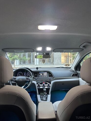 Hyundai Elantra 2019, 125,000 km - 2.0 l - Bakı