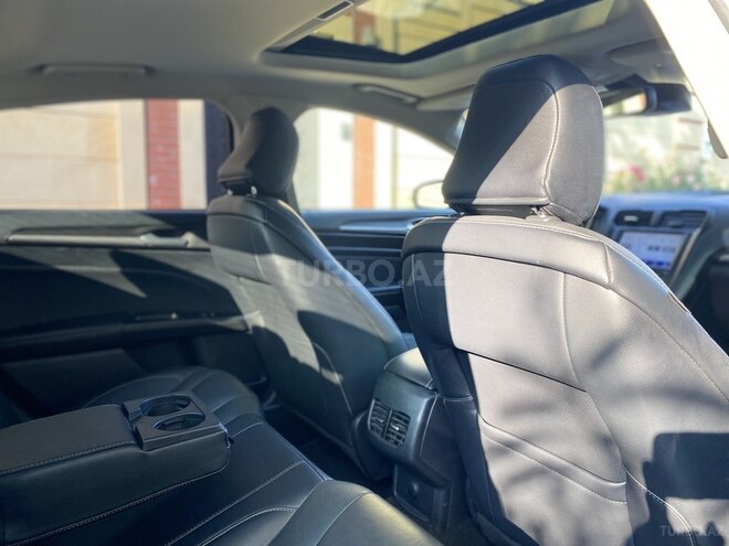 Ford Fusion (North America) 2019, 66,000 km - 2.0 л - Bakı