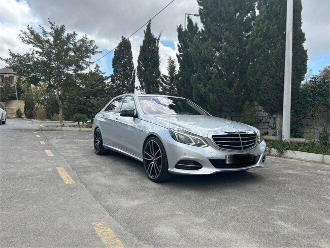 Mercedes E 220 2014, 290,000 km - 2.1 l - Bakı