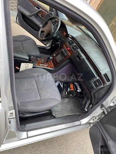 Mercedes E 240 2000, 275,000 km - 2.6 l - Şəmkir