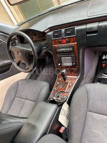 Mercedes E 240 2000, 275,000 km - 2.6 l - Şəmkir