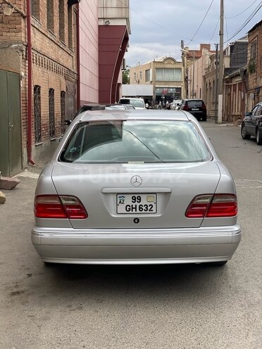 Mercedes E 240 2000, 275,000 km - 2.6 l - Şəmkir