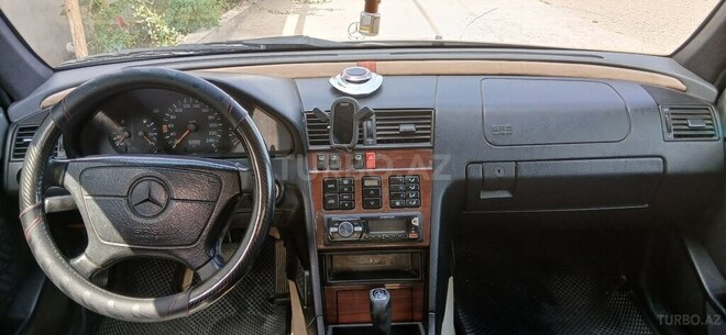 Mercedes C 220 1995, 356,324 km - 2.2 l - Xırdalan