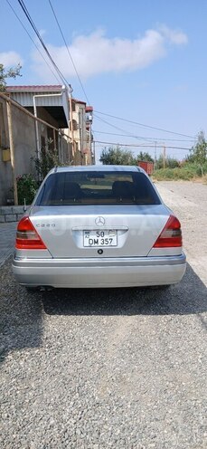 Mercedes C 220 1995, 356,324 km - 2.2 l - Xırdalan