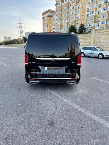 Mercedes V 220 2014, 300,000 km - 2.1 l - Bakı