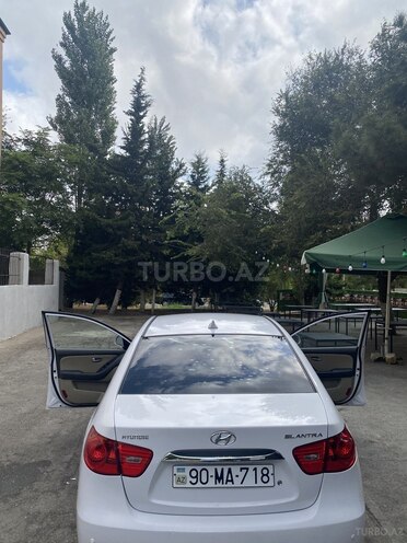 Hyundai Elantra 2010, 250,000 km - 2.0 l - Bakı