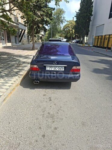 Mercedes E 220 1994, 385,422 km - 2.2 l - Bakı