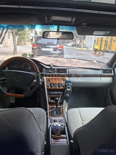 Mercedes E 220 1994, 385,422 km - 2.2 l - Bakı