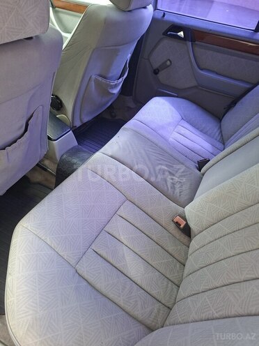 Mercedes E 220 1994, 385,422 km - 2.2 l - Bakı