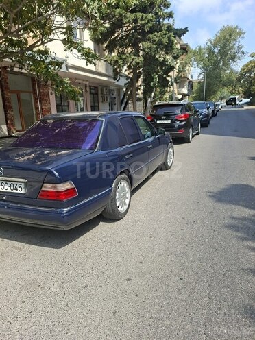 Mercedes E 220 1994, 385,422 km - 2.2 l - Bakı