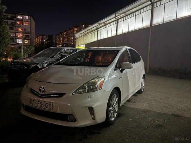 Toyota Prius V 2012, 256,439 km - 1.8 л - Bakı