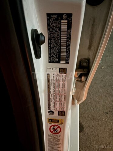 Toyota Prius V 2012, 256,439 km - 1.8 л - Bakı