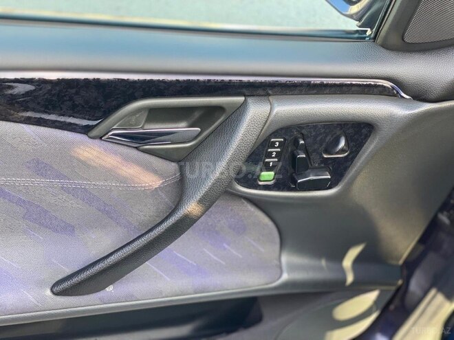 Mercedes E 240 1999, 280,000 km - 2.4 l - Bakı