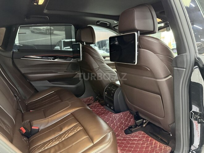 BMW  2018, 98,000 km - 2.0 l - Bakı