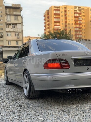 Mercedes E 430 2001, 211,071 km - 4.3 l - Bakı