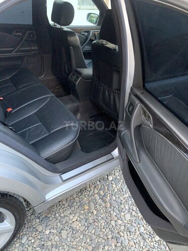 Mercedes E 430 2001, 211,071 km - 4.3 l - Bakı