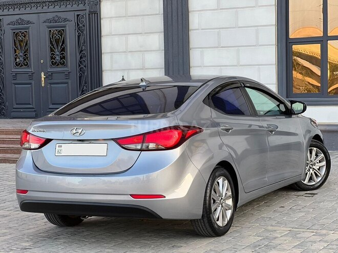 Hyundai Elantra 2015, 167,000 km - 1.8 л - Xırdalan