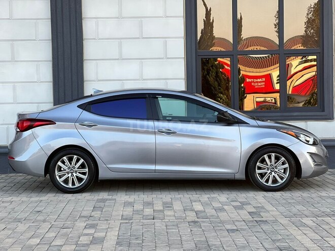 Hyundai Elantra 2015, 167,000 km - 1.8 л - Xırdalan