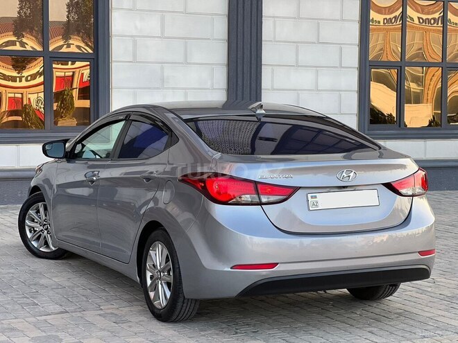Hyundai Elantra 2015, 167,000 km - 1.8 л - Xırdalan