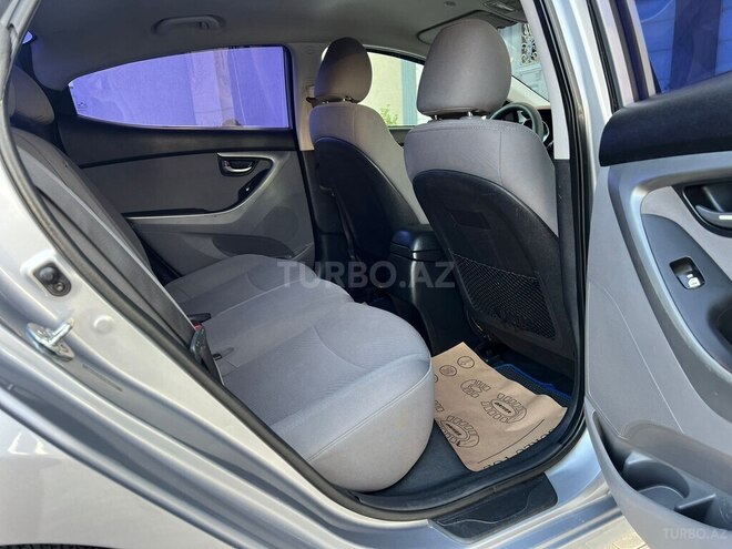 Hyundai Elantra 2015, 167,000 km - 1.8 л - Xırdalan