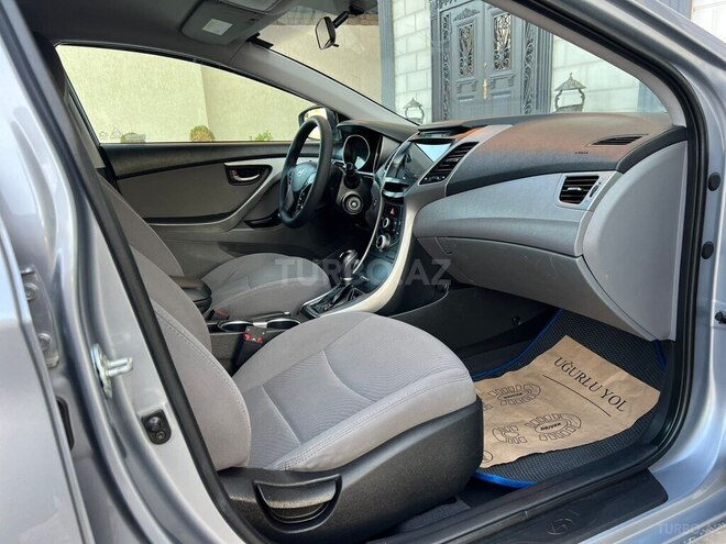 Hyundai Elantra 2015, 167,000 km - 1.8 л - Xırdalan