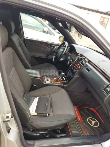 Mercedes E 220 2000, 482,803 km - 2.2 l - Xaçmaz