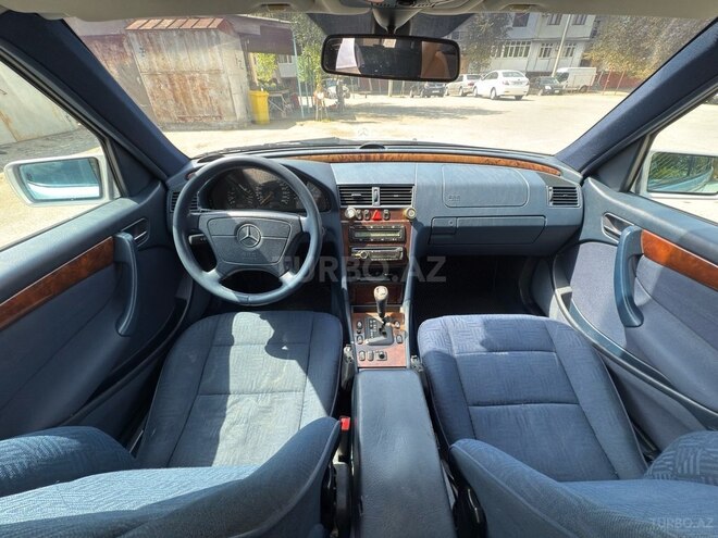 Mercedes C 240 1997, 410,000 km - 2.4 l - Sumqayıt