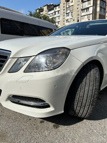 Mercedes E 220 2012, 260,000 km - 2.1 l - Bakı