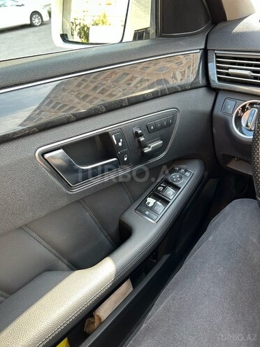 Mercedes E 220 2012, 260,000 km - 2.1 l - Bakı