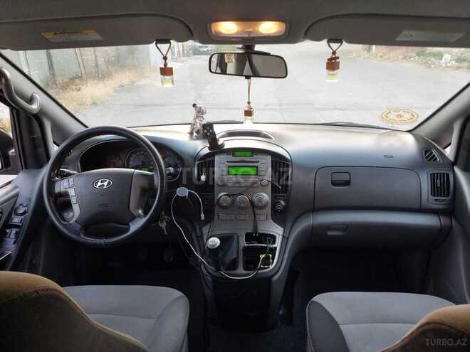 Hyundai H-1 2010, 190,000 km - 2.5 л - Bakı