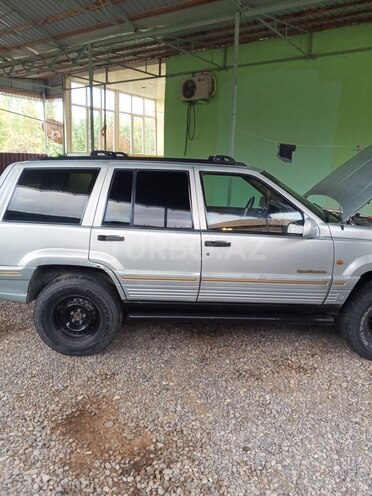 Jeep Cherokee 1995, 375,000 km - 2.5 л - Beyləqan