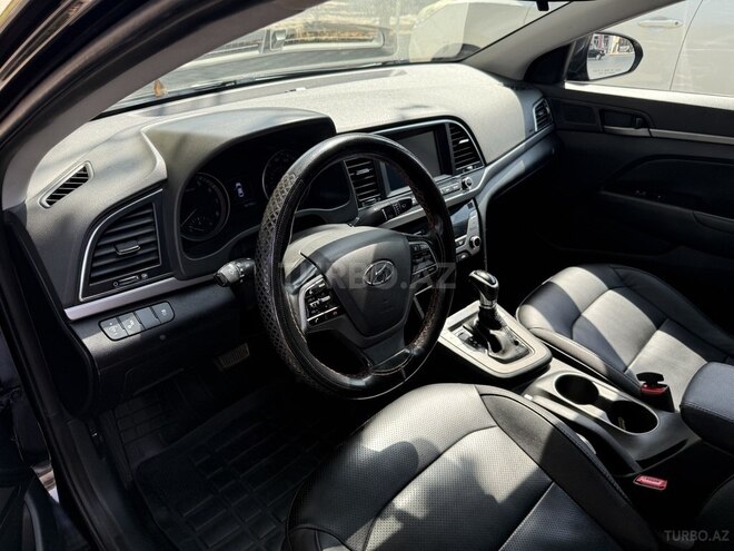 Hyundai Elantra 2016, 240,000 km - 2.0 л - Naxçıvan