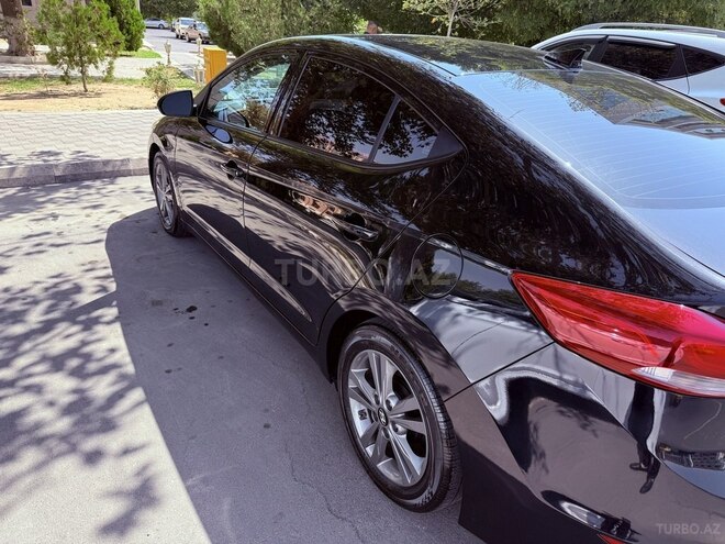 Hyundai Elantra 2016, 240,000 km - 2.0 л - Naxçıvan